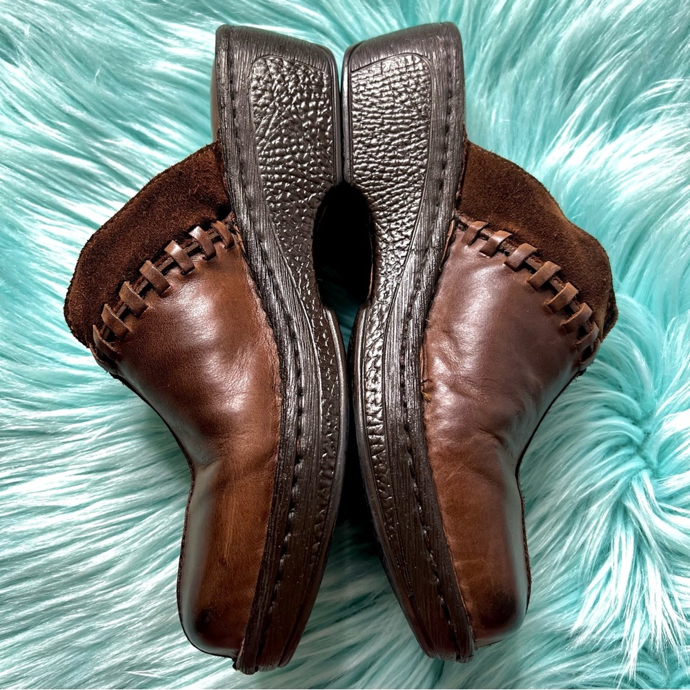 Born Brown LEATHER Clogs Womens Slip On Artisan Comfort Mules - Picture 6 of 16